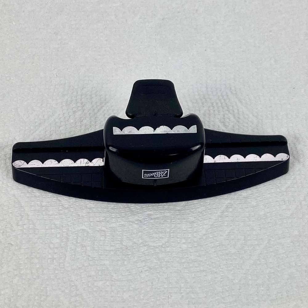 Stampin Up Paper Shaper Punch Scalloped Edge Border Design Card Making Scrapbook